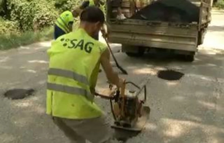 Ütemterv szerint kátyúznak Miskolcon