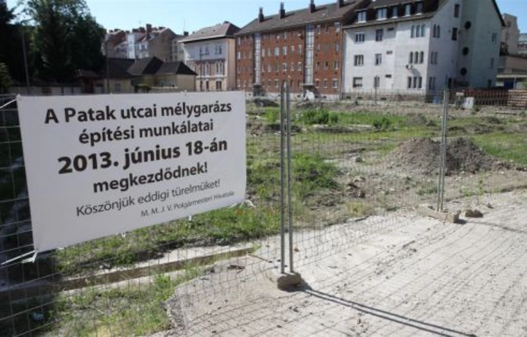 „Nincs erkölcsi alapjuk kritikát megfogalmazni”