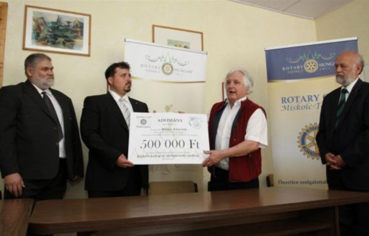 Adomány segíti a GYEK modernizációját