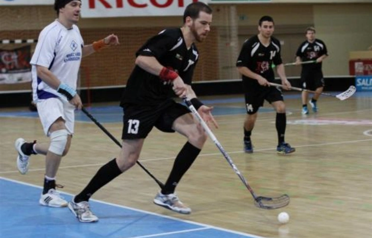Egerben tornáztak a miskolci floorballosok
