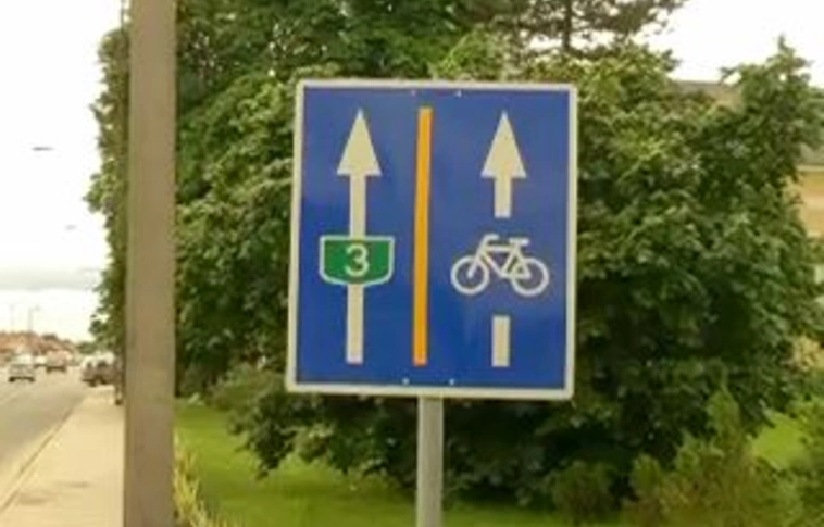 Az út, amely összeköt bennünket – például a tavakkal