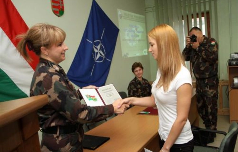 Főiskolai hallgató a századik megyénkbeli önkéntes