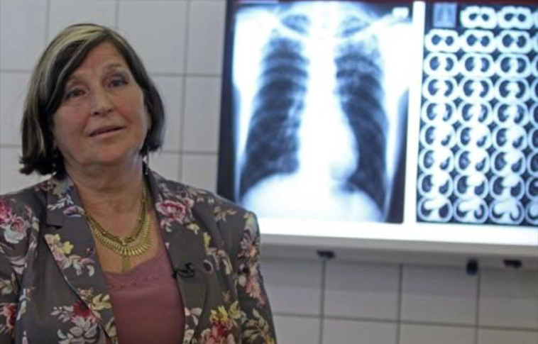 Nem csak gyógyítani, segíteni is akart (Négyesiné Bordás Márta – Benkő Sámuel-díj)
