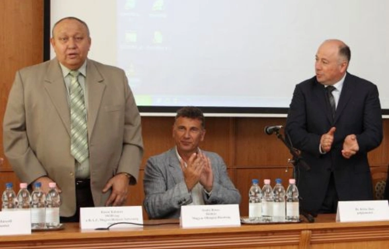 Elismerés a miskolci sportvezetőnek