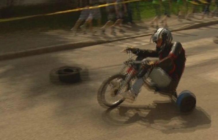 Háromkerekűekkel drifteltek (videóval!)