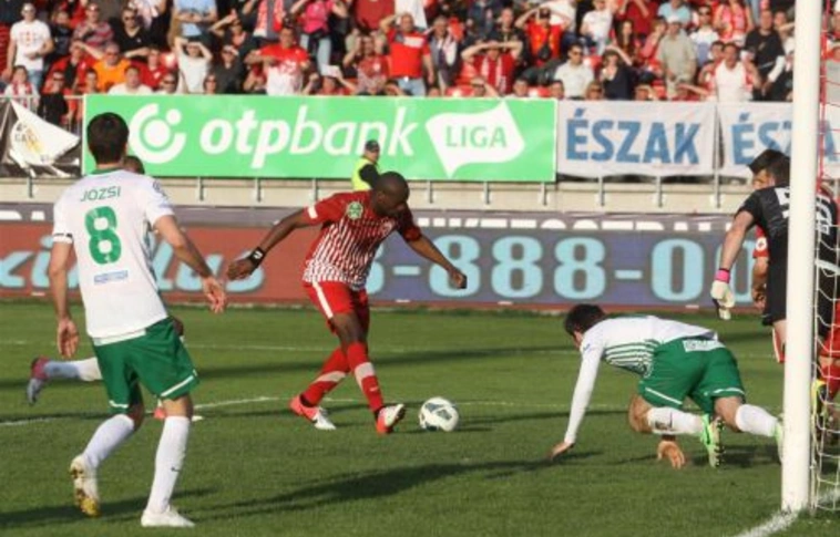 Seydi-dupla és pontszerzés az új edzővel