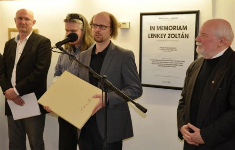 Nemcsak koszorúkkal, kiállítással is emlékeztek