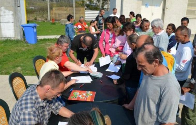 Vetőmaggal segíti a Karitász a Lyukóvölgyben élőket
