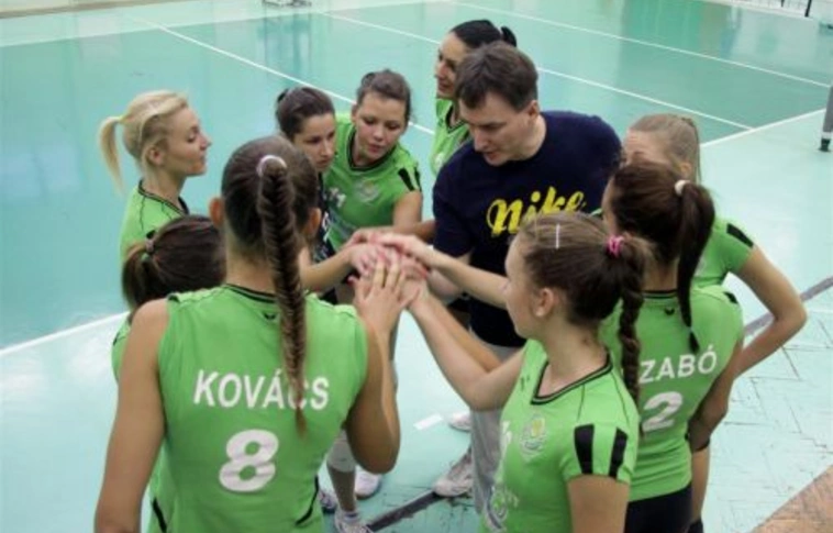 Magas akadály előtt az MVSC
