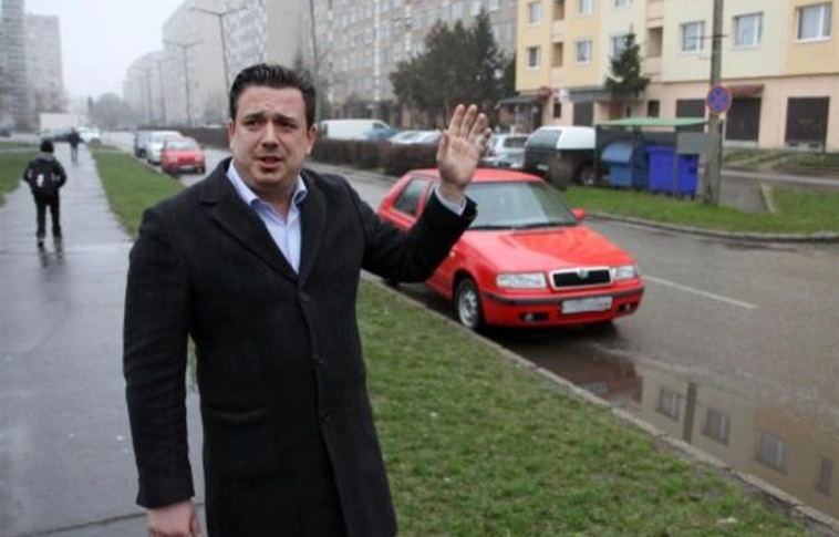 Az MSZP az avasi parkolókról
