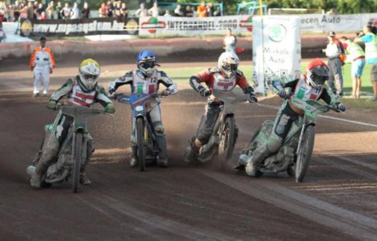 Salakmotor: két miskolci verseny jön