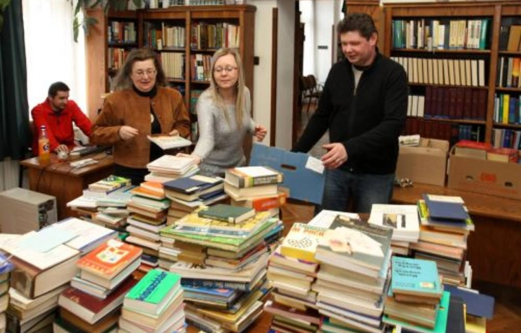 Idegennyelvi könyvtárrá alakul a Szabó Lőrinc