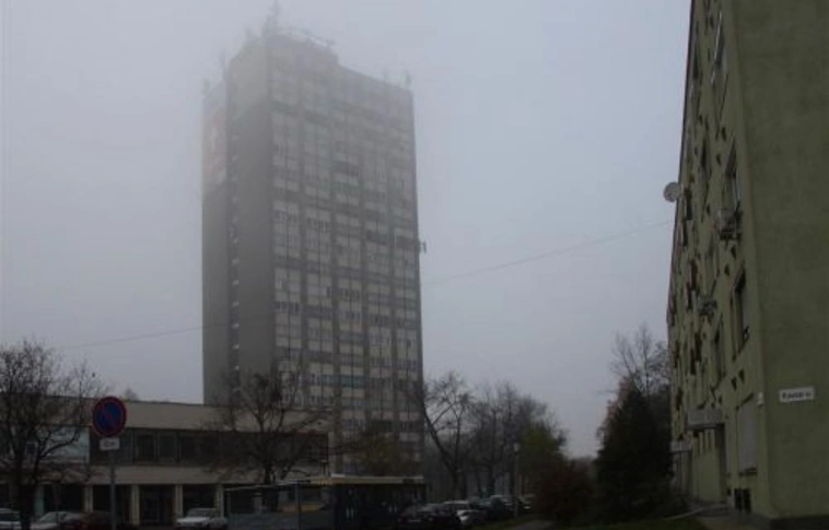 Lakossági fórum a húszemeletesben