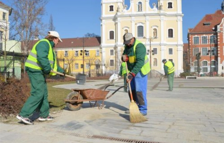 Elkezdték a „nagytakarítást”