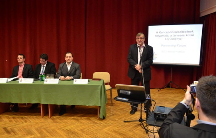 Miskolc-Ózd-Kazincbarcika–Tiszaújváros tengely