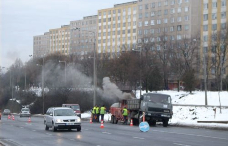 Garanciális javítás után jön a kátyúzás