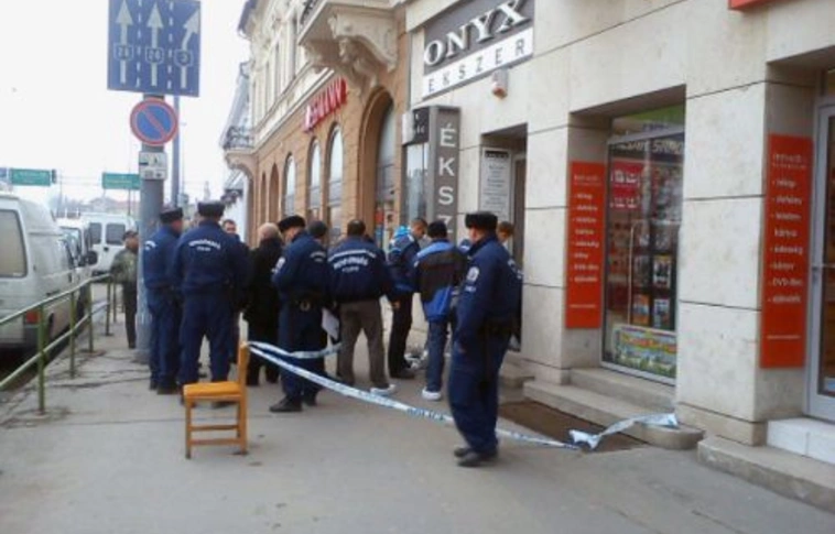 Kiraboltak egy belvárosi ékszerboltot Miskolcon