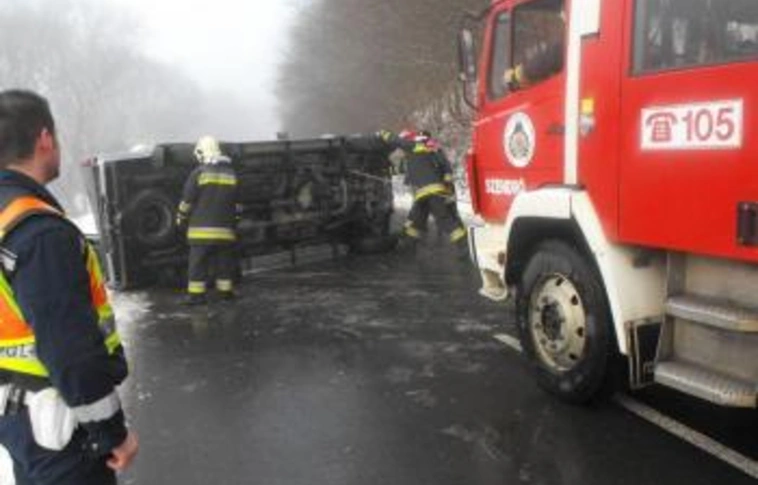Súlyos baleset a 3-as főúton