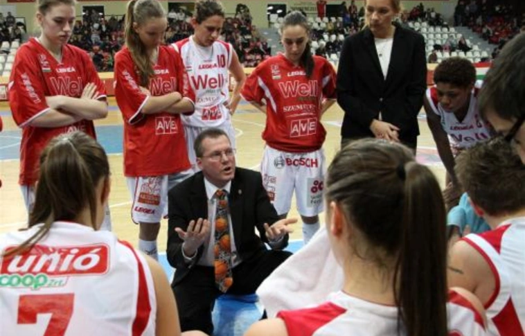 Nyolc között a DKSK