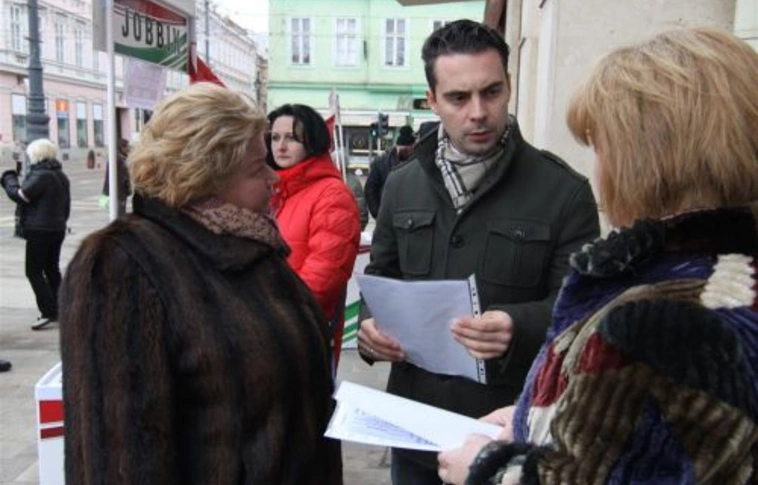 Vona Gábor Miskolcon a Világsátorról