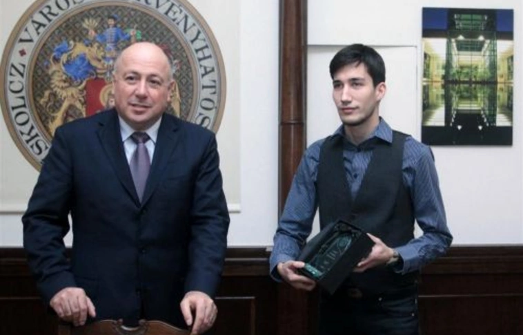 „Egy szerény, de karakteres fiatalember”