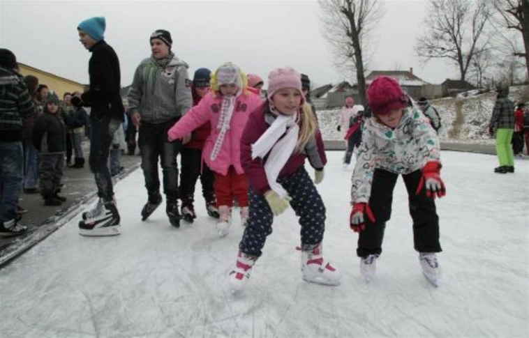 Nyit a kettes pálya és a jégdiszkó
