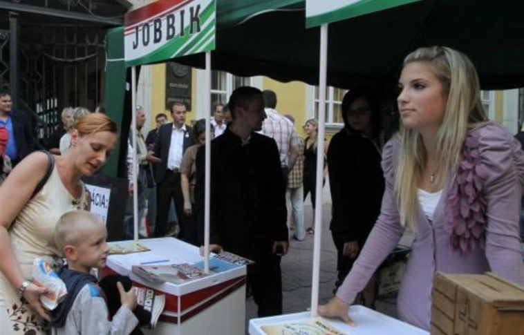 Romaközpont: népszavazást kezdeményez a Jobbik