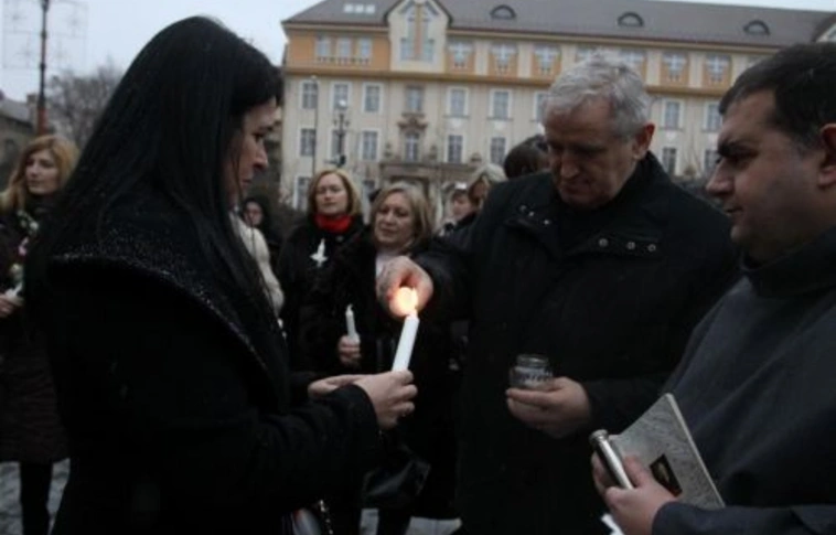 Megérkezett a betlehemi láng