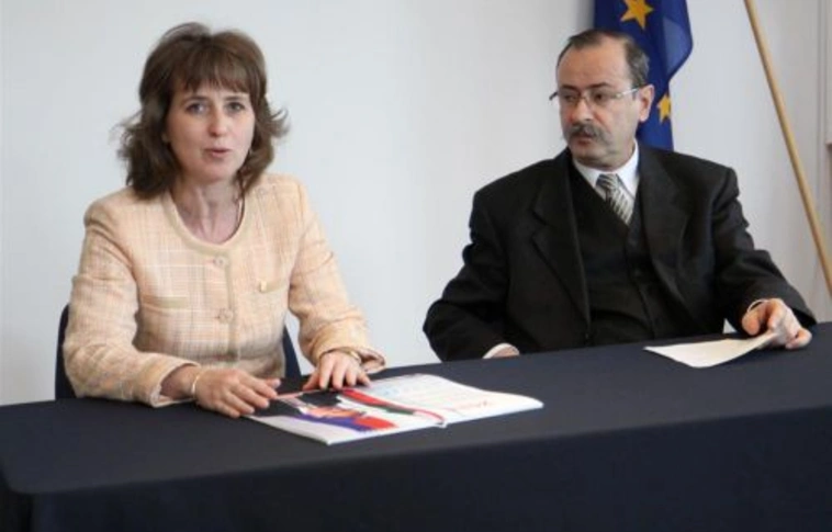 Naptárral figyelmeztetnek a veszélyforrásokra