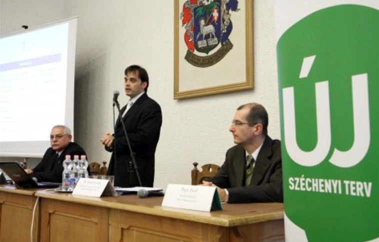 Mérföldkőnél a civil szervezetek