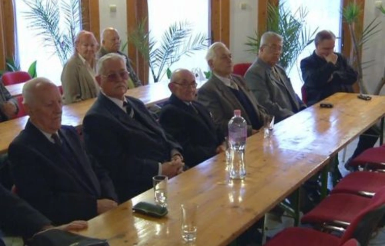 Gyertyagyújtás az áldozatokért