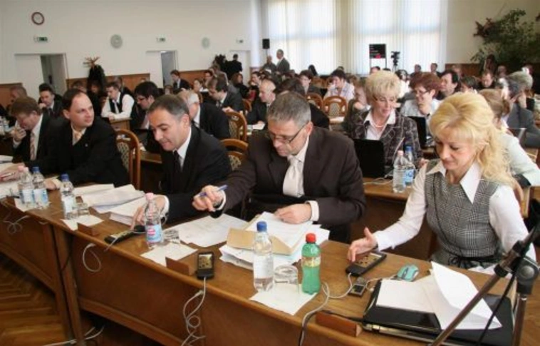 Víziközmű átvételéről is dönt a közgyűlés