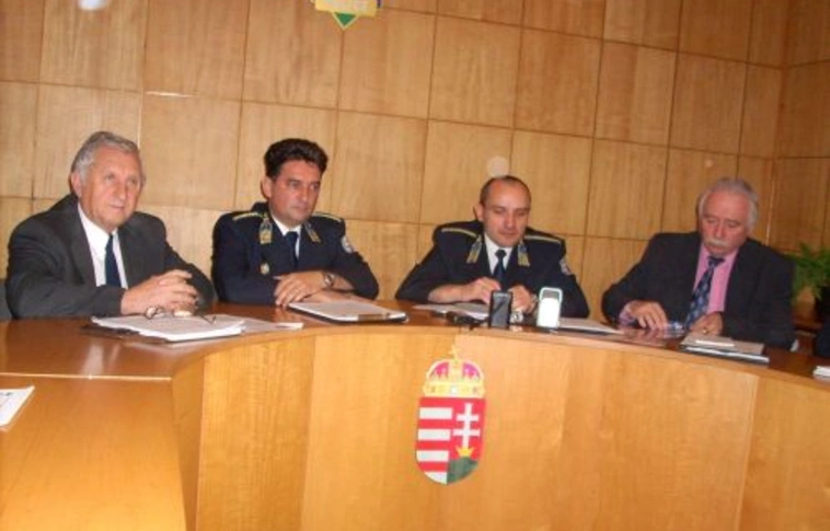 Biztonsági csomag karácsonyra