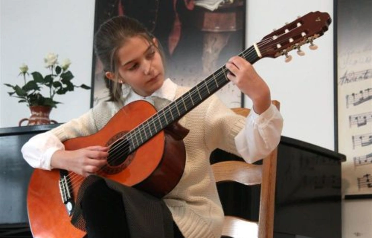 Ötödször találkoztak a megye gitárosai az Erkelben 