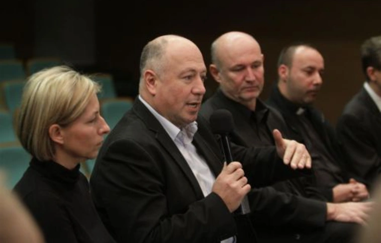 Komplex fejlesztést tervez a városvezetés az Avason (frissítve!)