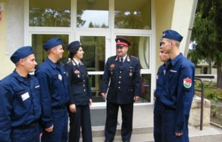 Katasztrófavédelmi igazgatók a rendészeti szakközépiskolában 