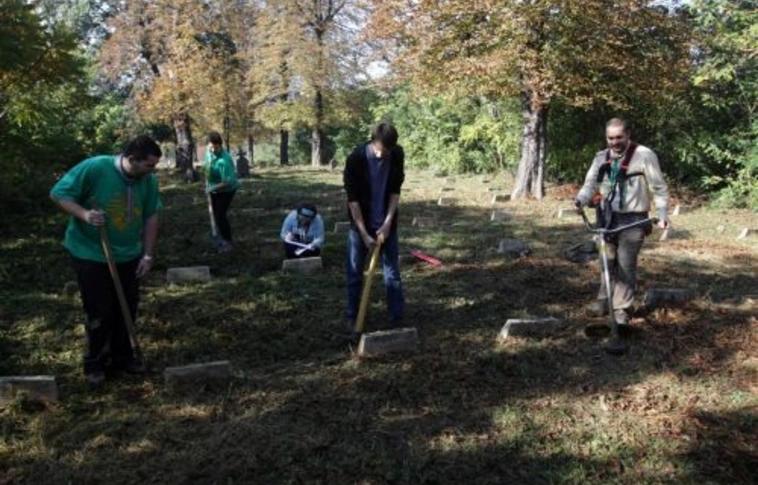 Gondozzák a hősi halottak temetőjét