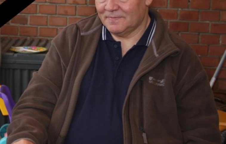 Elhunyt Mayer Péter
