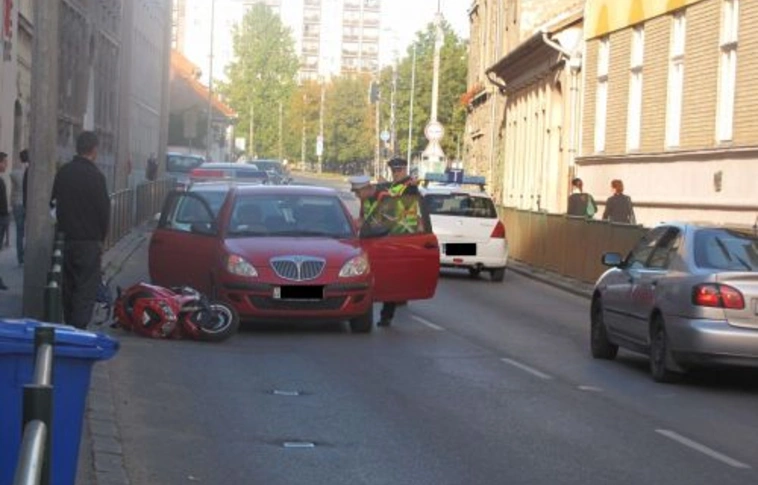 Reggeli baleset robogóval