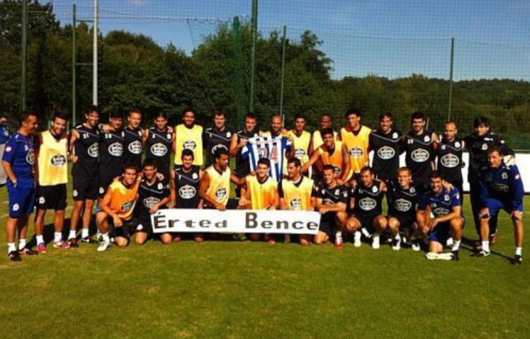 A Depor is Bencével van