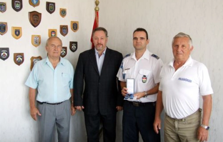Polgárőr elismerés az avasi őrsparancsnoknak