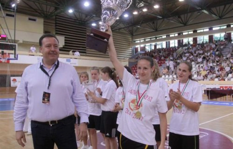 Itthon kezd a DVTK-Vénusz