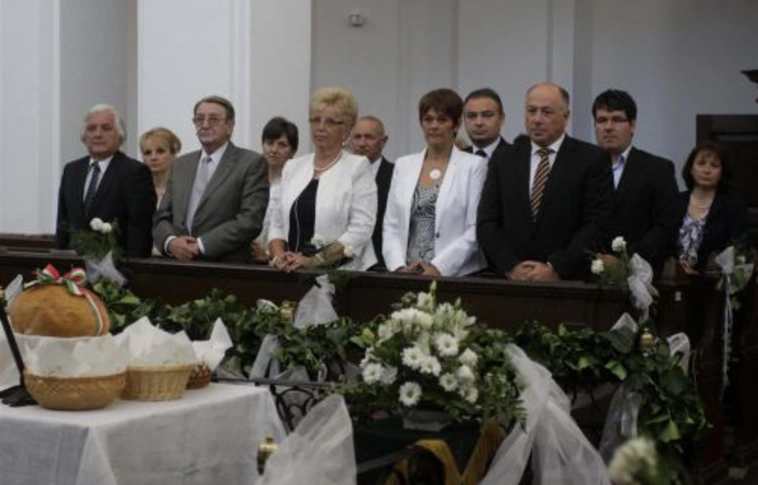 „Mert tiéd az ország, a hatalom és a dicsőség…” (Képgalériával)