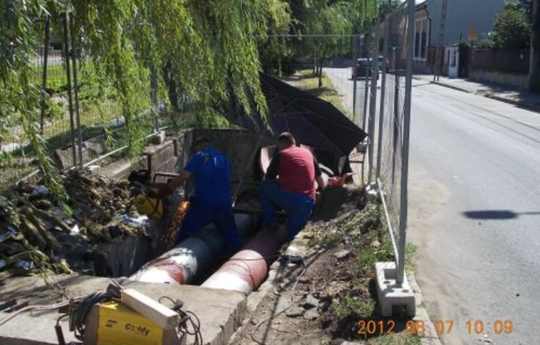 Csőcserét végeztek szolgáltatás kiesés nélkül