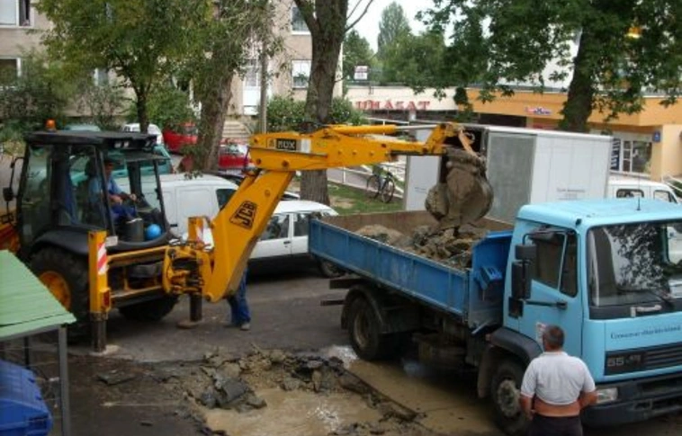 Már javítják a csőtörést