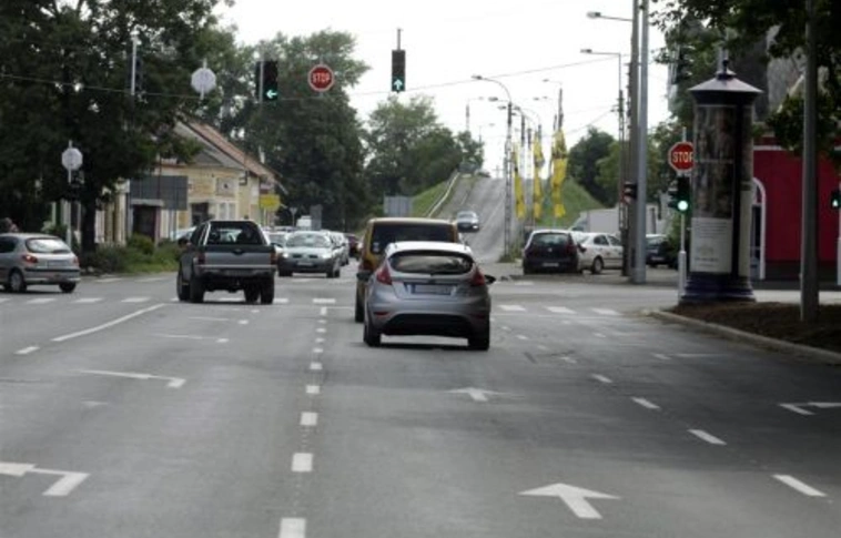 Útfejlesztésekkel szüntetnék meg a dugókat