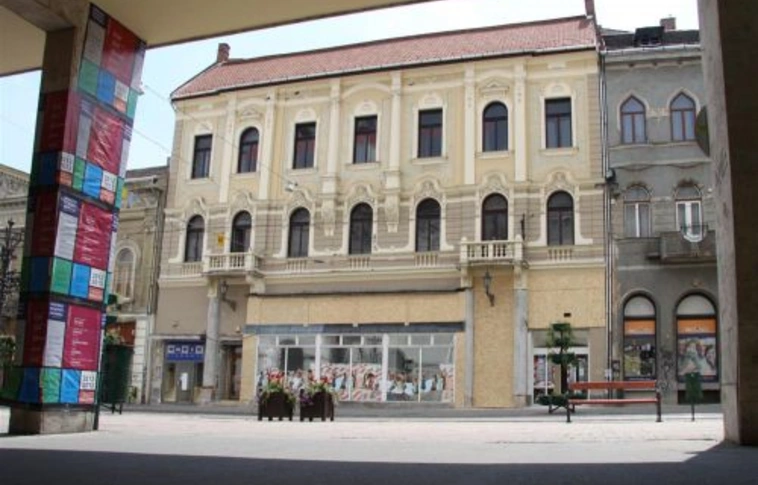 Aranycsillag: befejeződik a homlokzat felújítása