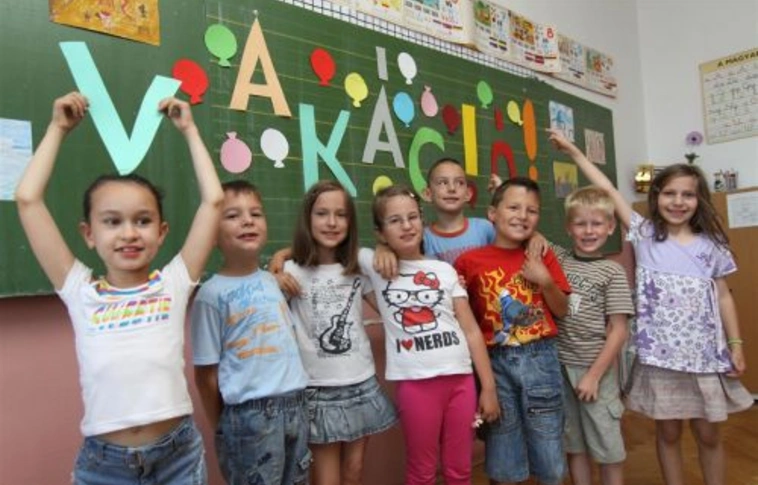 V, mint vakáció – utolsó nap az iskolában