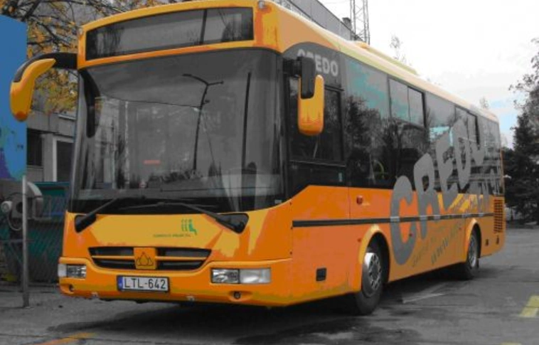 Gyalogost gázolt a busz a Búza téren