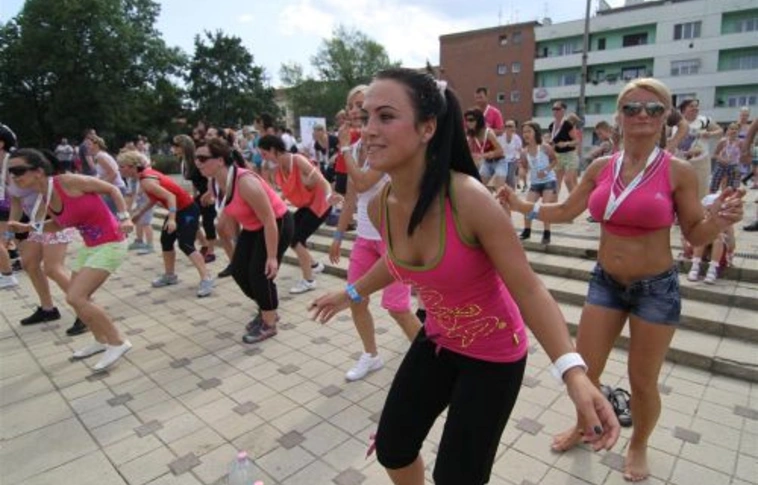 Megdőlt a magyar zumba táncrekord Miskolcon!